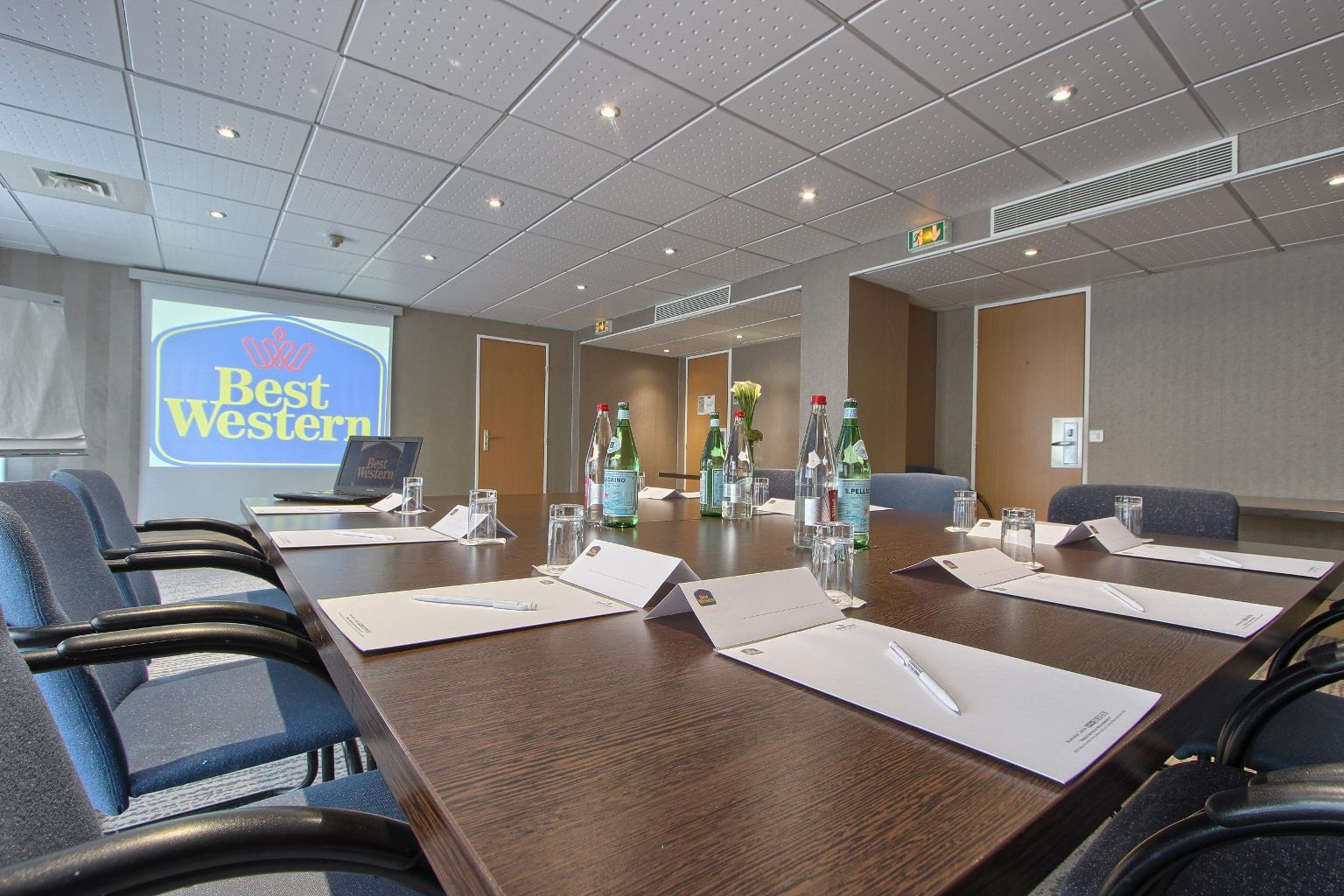 Hotel Inn Paris Cdg Airport Roissy-en-France Bagian luar foto